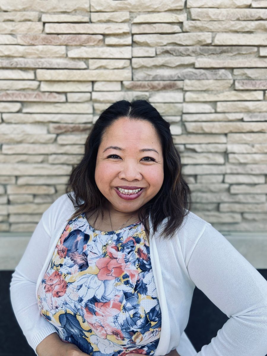 Kaye Ferreria-Fong, LCPC, MA, therapist in Chicago, Illinois